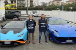 Ferrari e Lamborghini comprate con il bonus facciate: lo scandalo scoperto dalla GDF