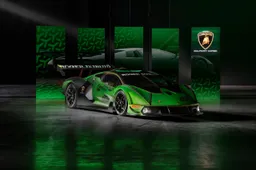 Lamborghini Essenza SCV12: nasce la hypercar per clienti speciali