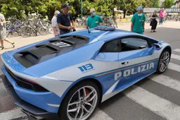 La Lamborghini della Polizia trasporta un rene a 300 km/h e salva una vita