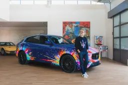 Massimo Bottura presenta la sua nuova Maserati Levante: è un'opera d'arte