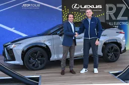 Lexus alle Nitto ATP Finals 2025: debutto del nuovo RZ e rinnovo della partnership con ATP fino al 2028