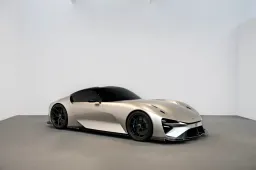 Lexus, la nuova supercar avrà un V8 ibrido da 600 CV