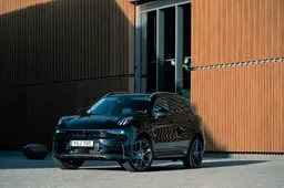 Lynk & Co 01: interni, motori, prezzo, consumi, prova su strada