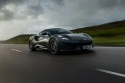 Arriva la Lotus Emira con il 4 cilindri AMG: ecco quanto costa