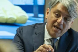 De Meo: “I cinesi sono avanti di 10 anni”