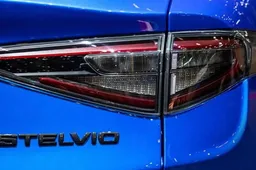 Luci posteriori Stelvio TI: prove di restyling?