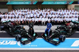 Mercedes si arrende: ritira il ricorso e fa le congratulazioni a Verstappen