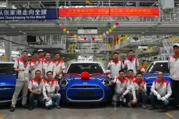 Dazi: BMW si unisce ai cinesi e fa causa all'Europa