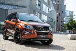 Mahindra XUV500 2019 | Prova su strada in anteprima