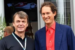 Elkann e Manley si tagliano il compenso per il bene dei dipendenti FCA