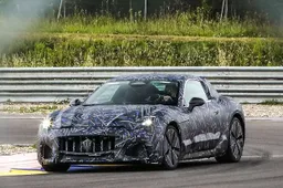 Una Maserati GranTurismo, con il V6, camuffata sull’A4