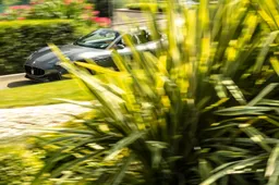 Maserati GranCabrio 2024: eccola in foto, a breve il debutto