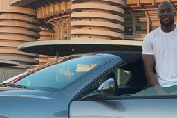 Romelu Lukaku sfoggia la sua nuova auto: è una Maserati GranCabrio