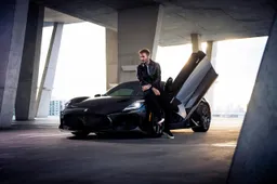 Maserati MC20 Fuoriserie: David Beckham sfoggia la sua nuova supercar