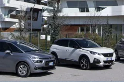 Groupe PSA potenzia la produzione di SUV in Europa, troppe le richieste