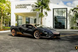 La Lamborghini Sian arriva negli States: dal vivo è impressionante [VIDEO]