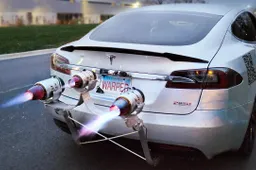 Motori turbojet per questa Tesla Model S: folle ma spettacolare esperimento [VIDEO]