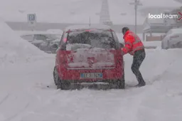 Tempesta di neve al Sestriere e auto in panne, tutte tranne una [VIDEO]