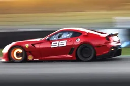 Le Ferrari XX in azione al tramonto sono PURO SPETTACOLO [VIDEO]