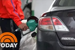 Risparmiare benzina a bordo di un'elettrica: lo stai facendo nel modo sbagliato [VIDEO]