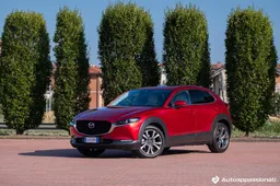 Mazda CX-30 2022: prezzo, dimensioni, interni, prova su strada