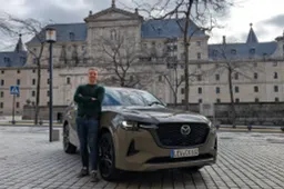 Prova in anteprima Mazda CX-60 2025: con il nuovo assetto cambia tutto?