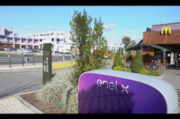 Presto da McDonald’s fino a 200 colonnine di ricarica veloce Enel X
