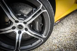 Freni più nocivi del Diesel. L’inquinamento che non ti aspetti