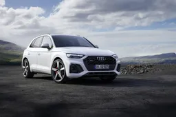 Nuova Audi SQ5 TDI 2021: twin dosing e mild hybrid per il SUV tedesco