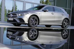Mercedes Classe A 250 e | prova su strada, consumi, motore ibrido e prezzi