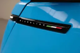 Arriva il tricolore sulle Microlino: lei è un’italiana vera