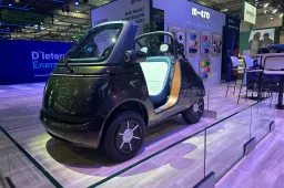 Ecco la Microlino Spider, la microcar senza portiere e senza tetto