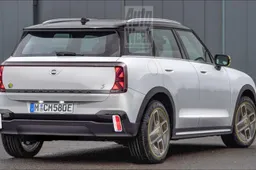 La terza generazione della MINI Countryman presenterà interessanti novità