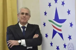 Chi è Mister Prezzi, il Garante che vigila sui prezzi della benzina in Italia