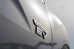 Ibride plug-in come auto aziendali: perché ha senso nel 2025