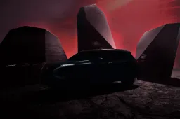 Nuovo Mitsubishi Outlander PHEV: la presentazione in autunno