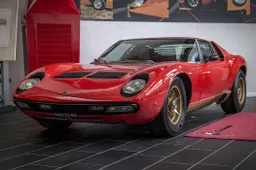 La Miura SV di Ferruccio Lamborghini ad Auto e Moto d'Epoca 2023