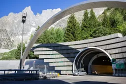 Il Traforo del Monte Bianco chiude: date e percorsi alternativi