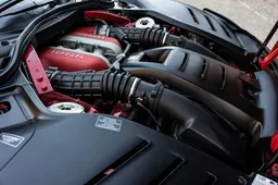 Stop motori termici 2035: la Polonia mostra i muscoli e si oppone