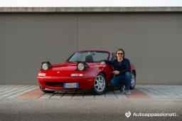 Il pezzo da guidare: Mazda MX-5 NA 1.8 16v, la pura definizione di piacere di guida