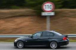 Multa per eccesso di velocità: fake news i 4.000 euro se vai troppo forte