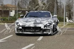 Già su strada l’erede della Ferrari 812 Superfast? Sembra una Roma, ma non lo è