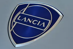 Nuovo logo Lancia: da qui parte la rinascita del brand