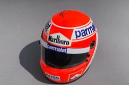 I 70 anni della F1 con i  memorabilia in asta su Catawiki