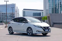 La guida del buon automobilista elettrico secondo Nissan