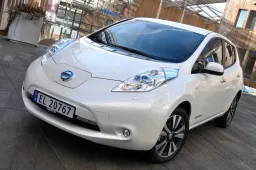 Auto elettriche usate: crollano i prezzi, guai per i valori residui