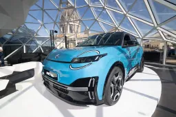 Ecco com’è la nuova Nissan Micra 2025: elettrica e… "collaudata"