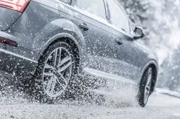 Paura di guidare sulla neve? Ecco qualche consiglio