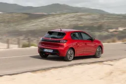 Peugeot 208 Allure Navi Pack: prima serie speciale per la compatta francese