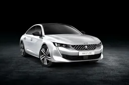 Nuova Peugeot 508: più sportiva e lussuosamente tecnologica